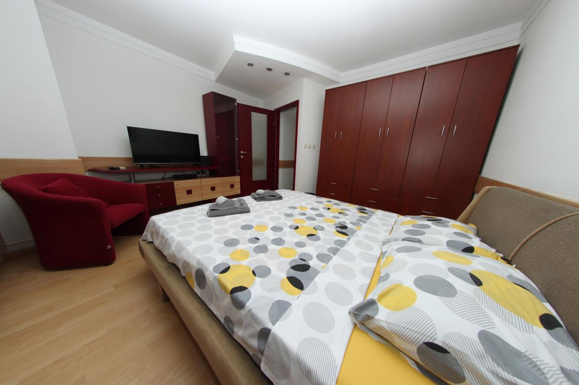 Skopje Plaza Apartment Exterior photo